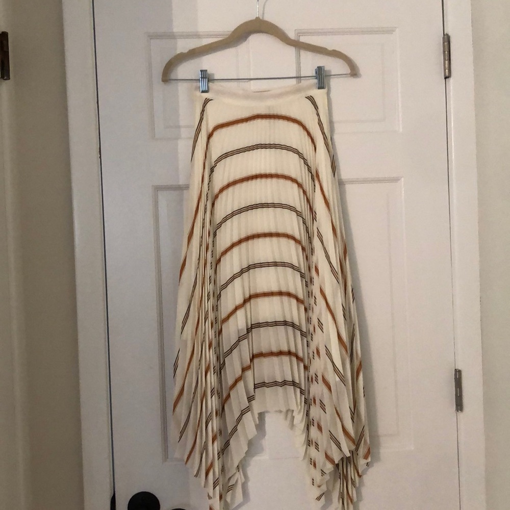 NWT H&M pleated asymmetrical midi length skirt
